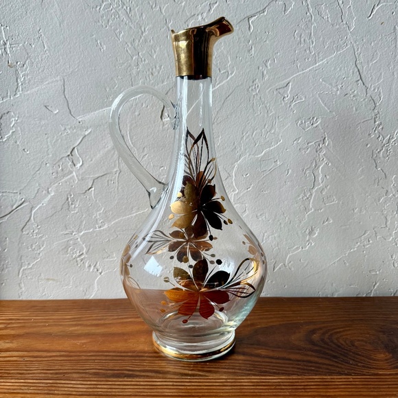 Vintage Glass Handblown Cruet Decanter – Floral Gold Detail - Picture 7 of 16